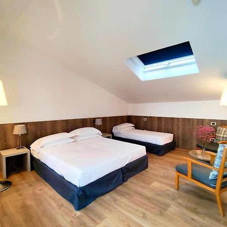 Albergo Del Sole Porto Valtravaglia Eksteriør bilde