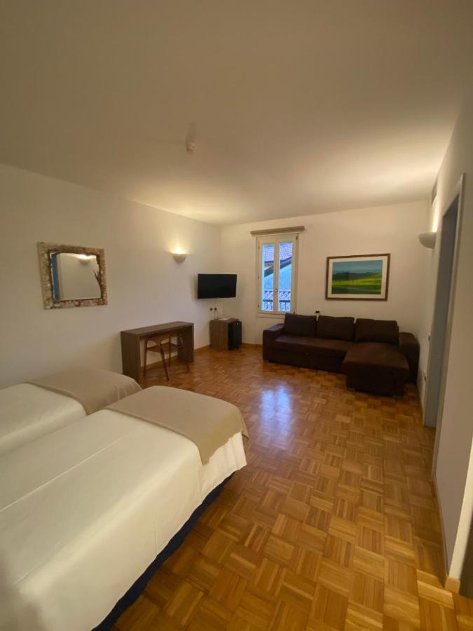 Albergo Del Sole Porto Valtravaglia Eksteriør bilde
