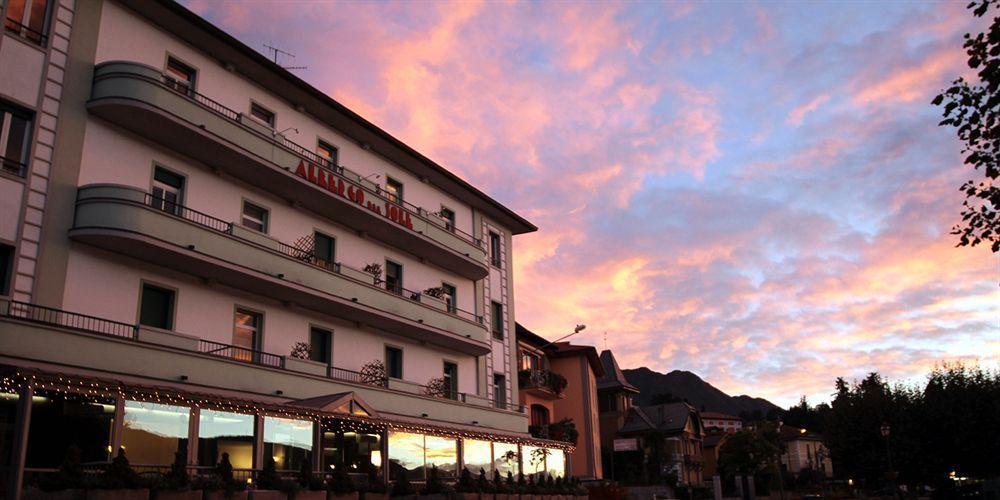 Albergo Del Sole Porto Valtravaglia Eksteriør bilde