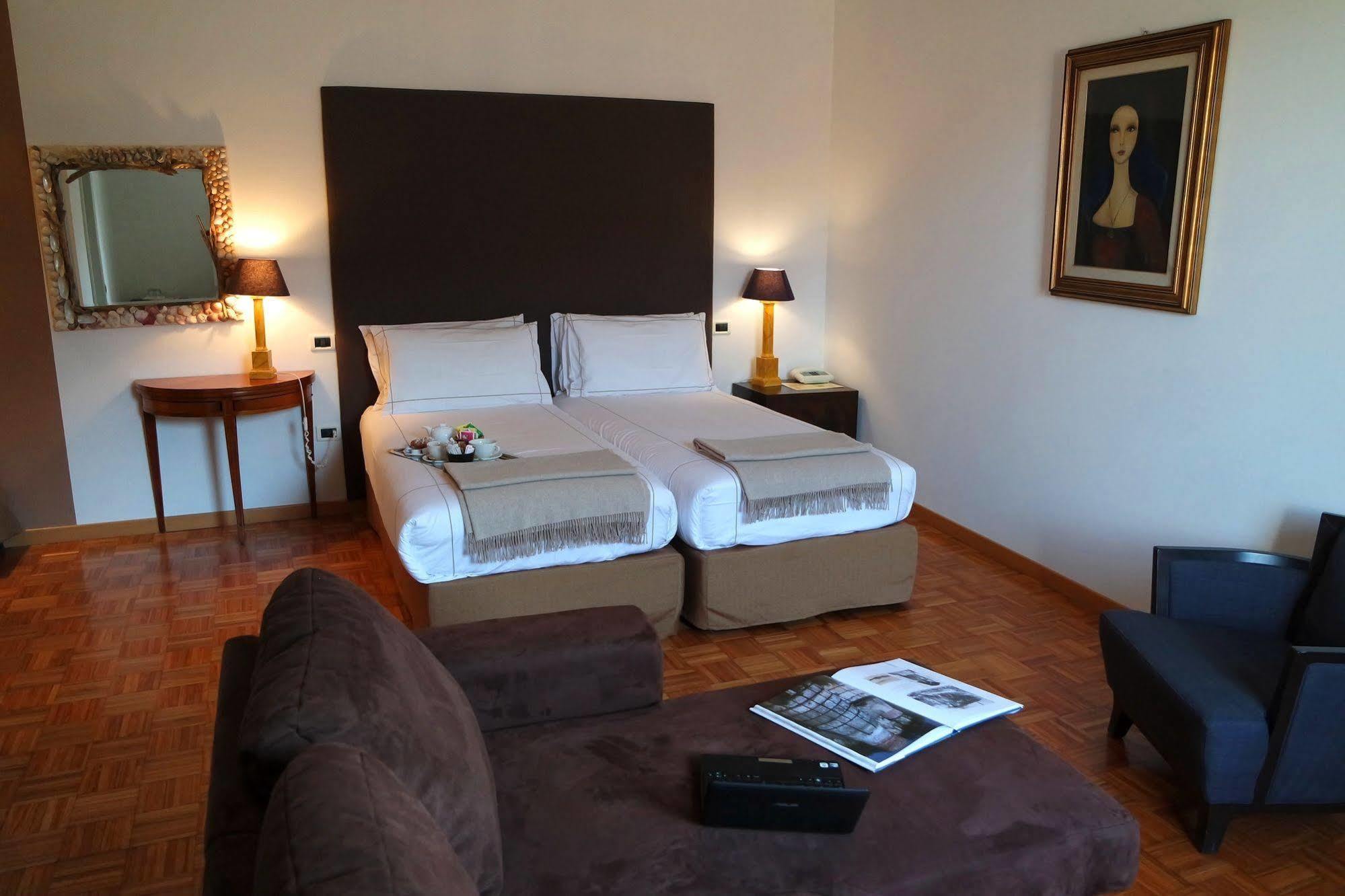 Albergo Del Sole Porto Valtravaglia Eksteriør bilde